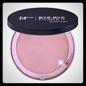 BNIB IT Cosmetics Bye Bye Pores Bronzer